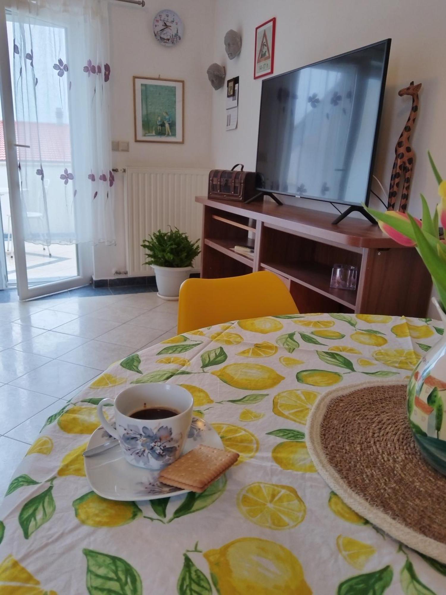 Apartment Ljudmila Vodice Exterior photo